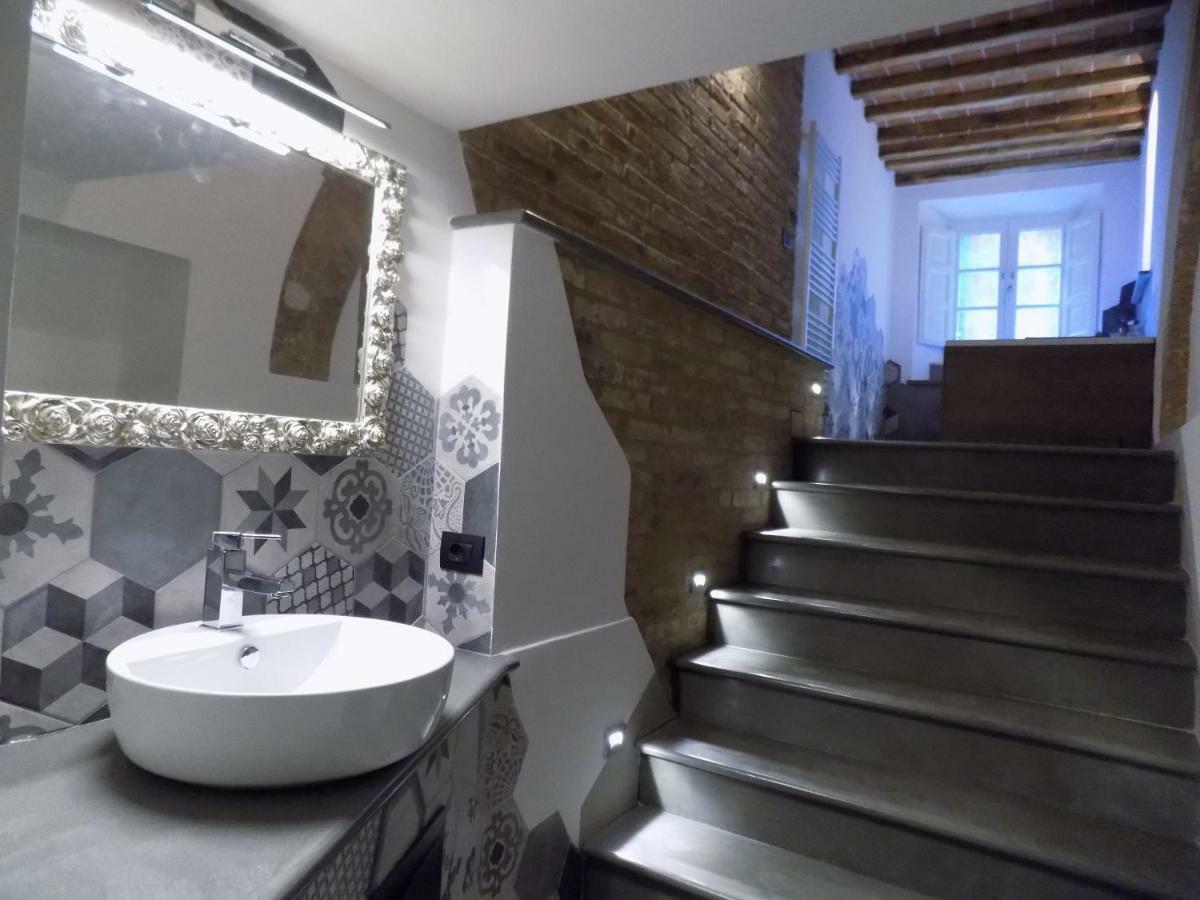 Luxury Suite Apartment Angiolieri Siena Exteriör bild